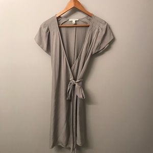 👗 Banana Republic Women’s Gray Dress, Size 4